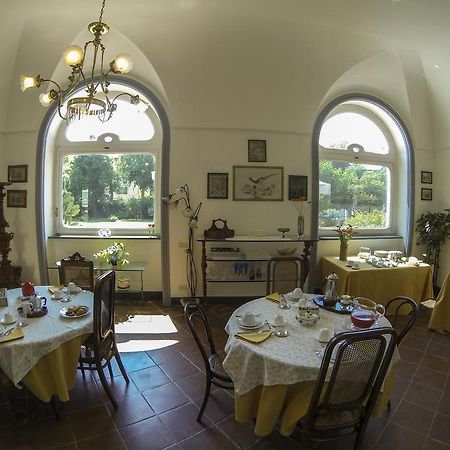 B&B Villa Ocsia San Giorgio a Cremano Bagian luar foto