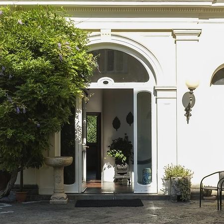 B&B Villa Ocsia San Giorgio a Cremano Bagian luar foto