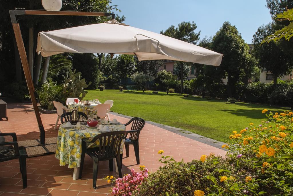 B&B Villa Ocsia San Giorgio a Cremano Bagian luar foto