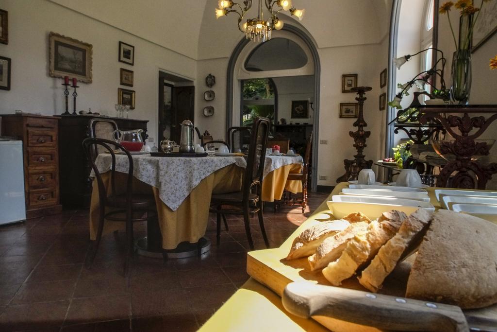 B&B Villa Ocsia San Giorgio a Cremano Bagian luar foto