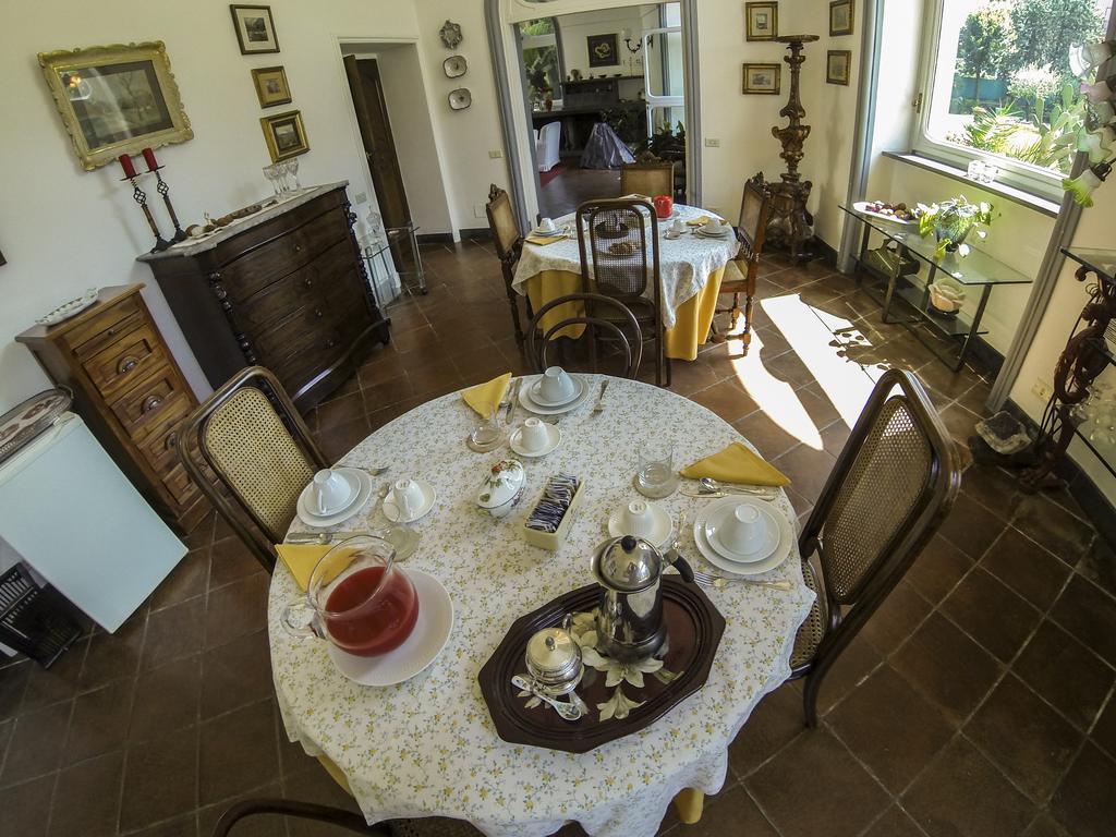 B&B Villa Ocsia San Giorgio a Cremano Bagian luar foto
