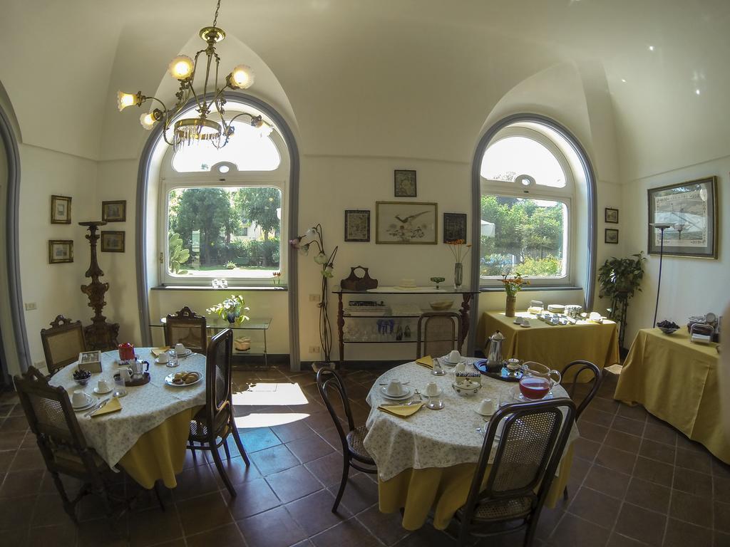 B&B Villa Ocsia San Giorgio a Cremano Bagian luar foto
