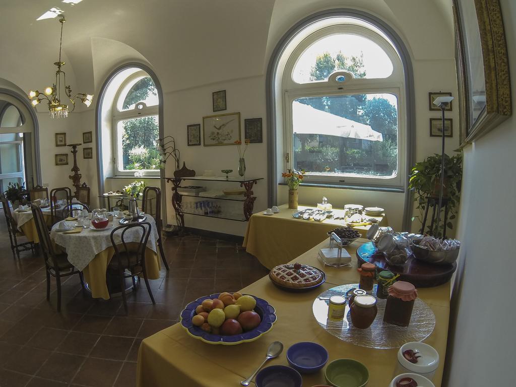 B&B Villa Ocsia San Giorgio a Cremano Bagian luar foto