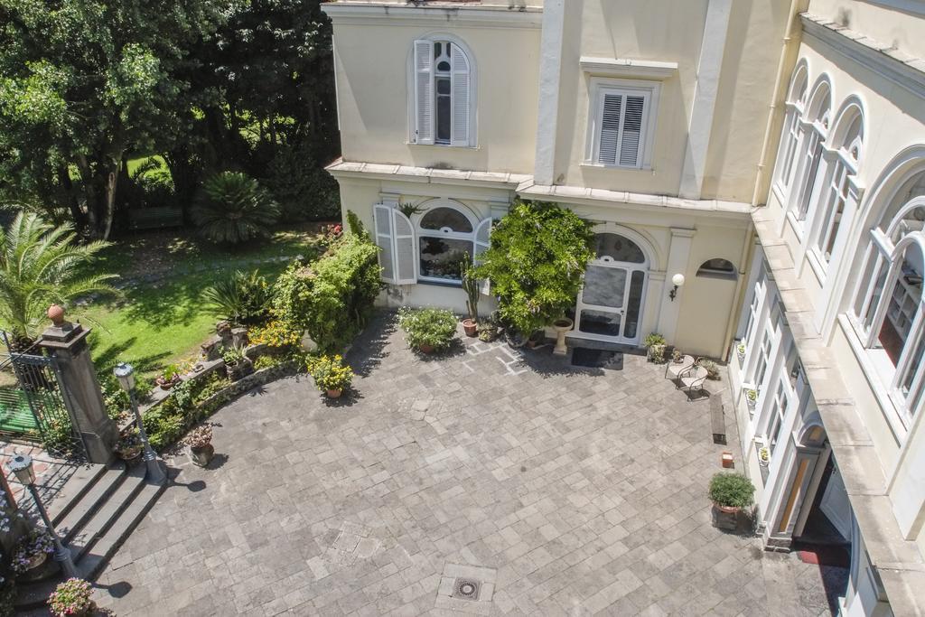 B&B Villa Ocsia San Giorgio a Cremano Bagian luar foto