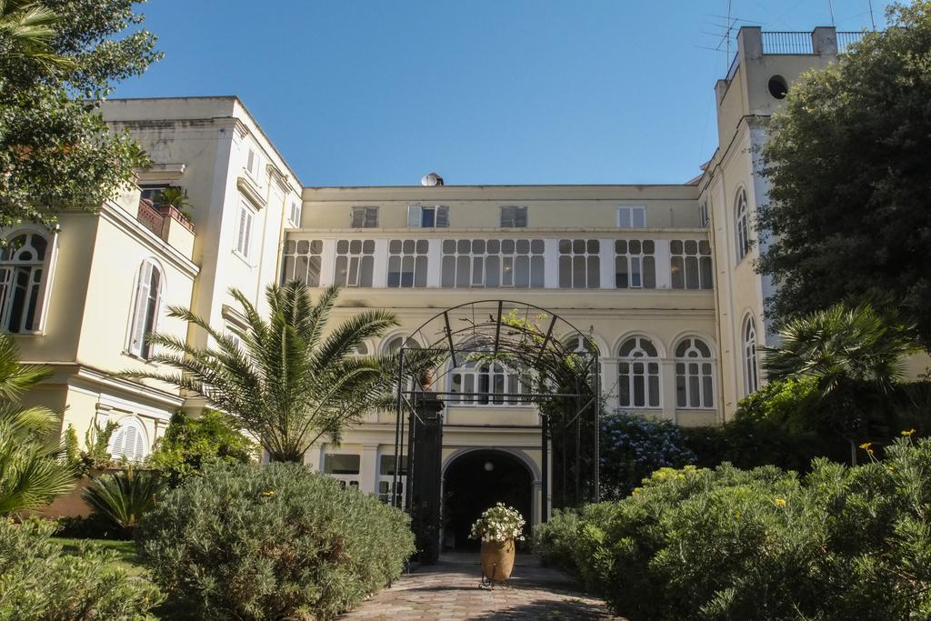 B&B Villa Ocsia San Giorgio a Cremano Bagian luar foto