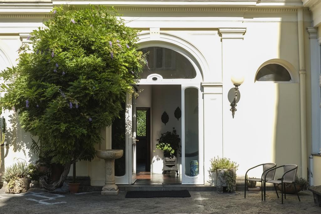 B&B Villa Ocsia San Giorgio a Cremano Bagian luar foto